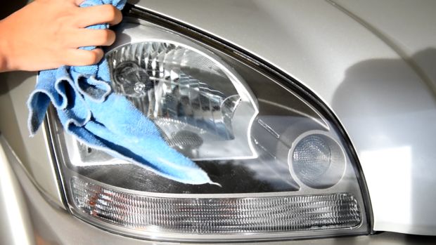 How to Restore Cloudy Headlights